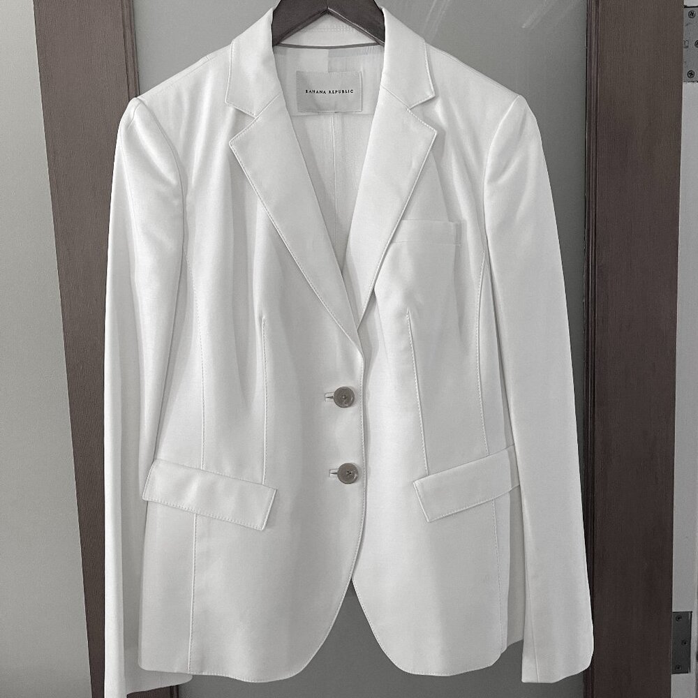 Banana Republic White Summer Suit